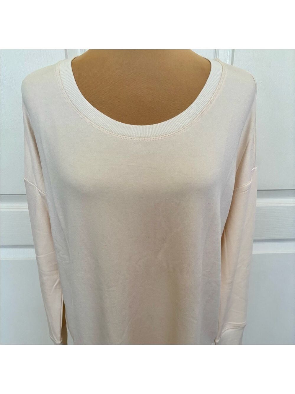 NWT Workshop Cream Sweatshirt - Super Soft, Size M, Cozy Chic! - Picture 3 of 12